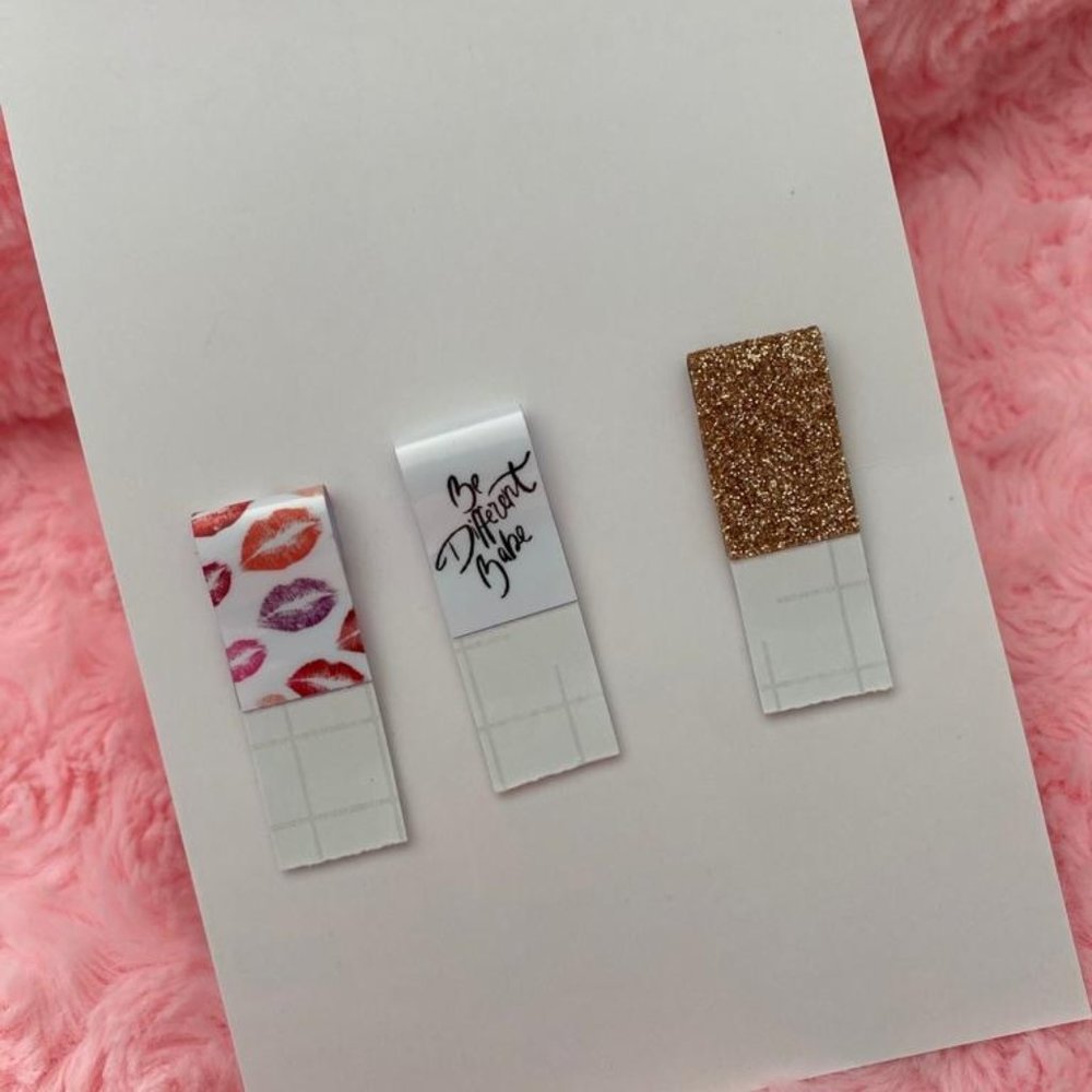 WALLET CREDIT CARD TAGS